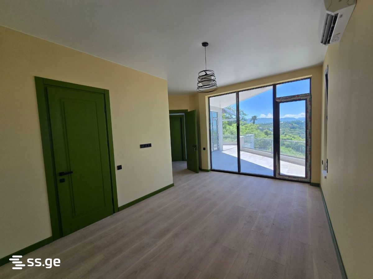 6 Room Summer Cottage For Sale view 4