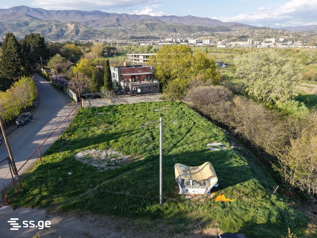 Land For Sale. Digomi - Mehr
