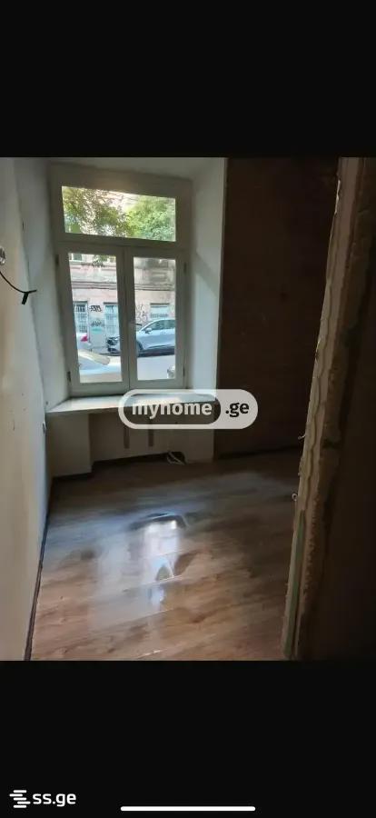 10 Room Hotel For Rent. Mtatsminda view 38