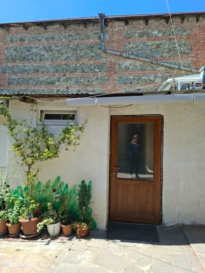 1 Room Private House Daily Rent. Avlabari view 7