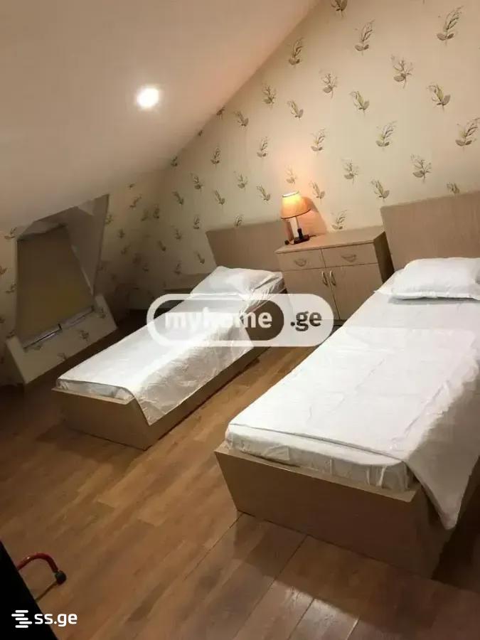 4 Room Hotel For Rent. Chugureti view 22