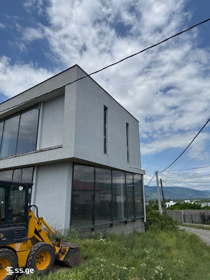 Shopping Property For Sale. Saguramo view 2