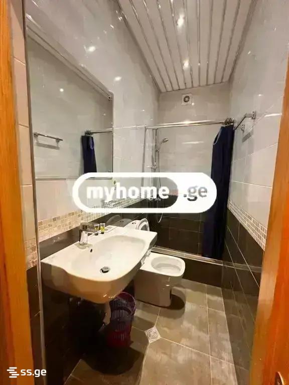 16 Room Hotel For Rent. Digomi view 4