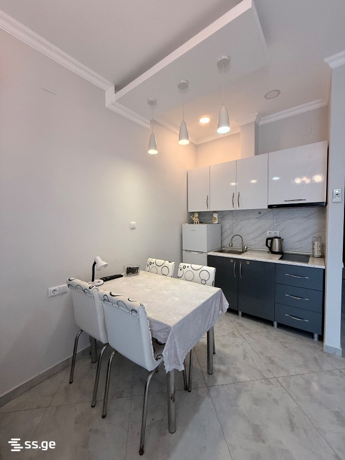 1 Room Flat For Sale, 1 of 4