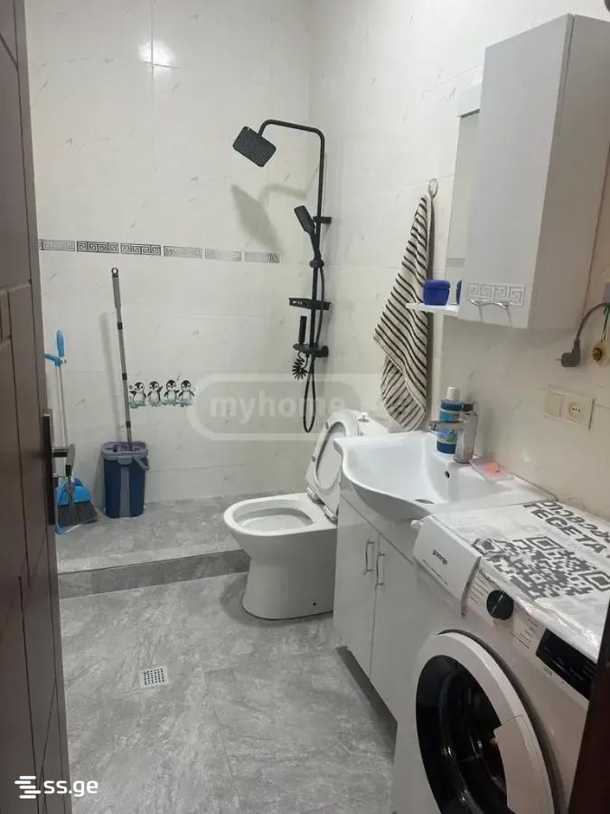 2 Room Private House For Rent. Varketili view 3