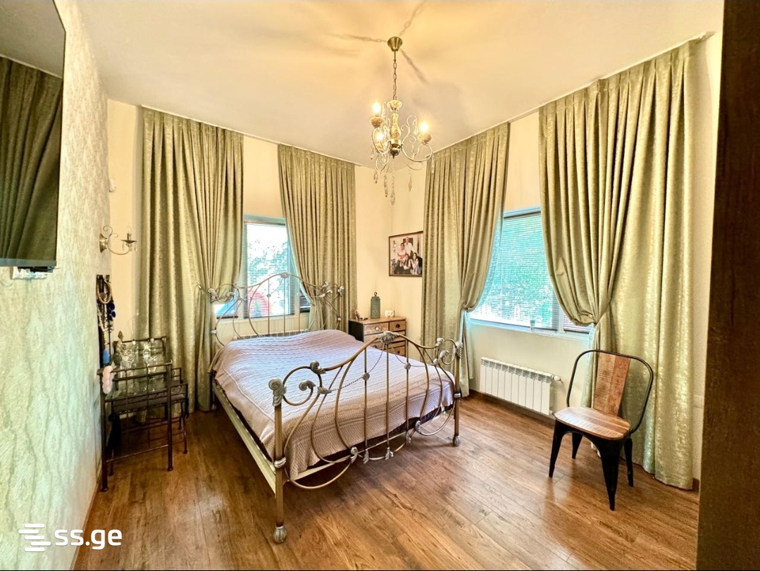 5 Room Private House For Sale view 9