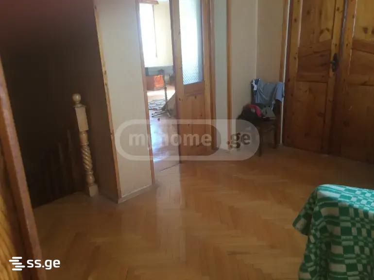 7 Room Private House For Sale view 11