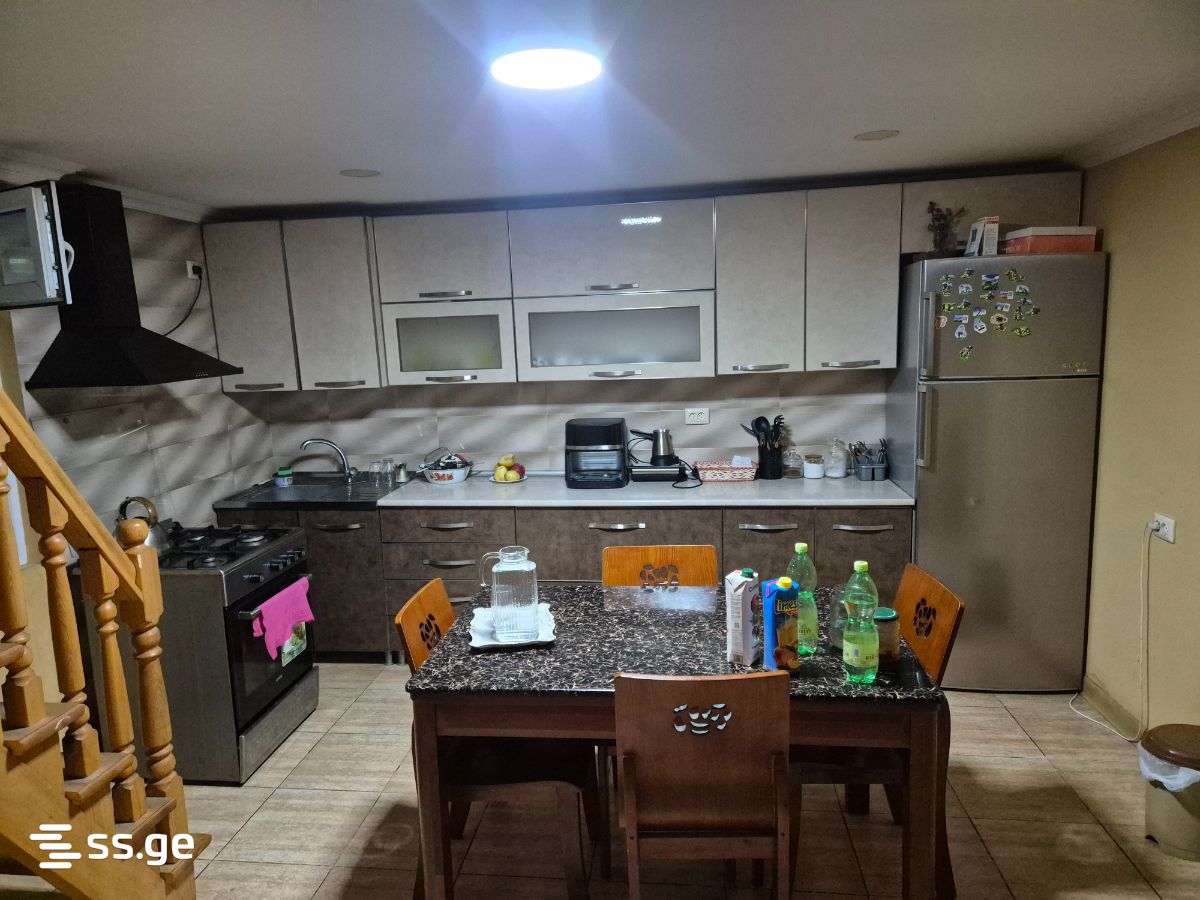 7 Room Private House For Sale view 11