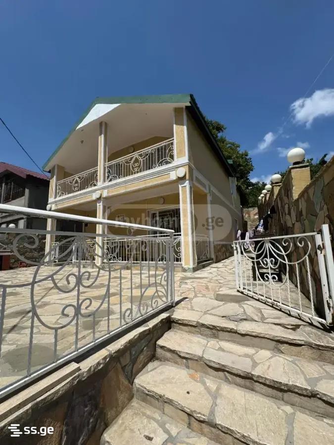5 Room Private House For Sale view 2
