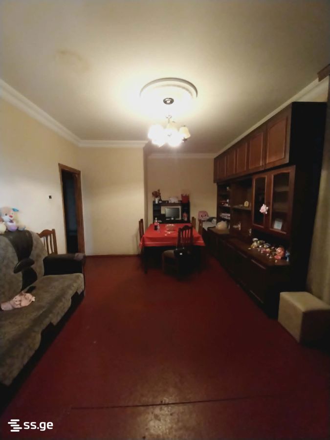 3 Room Flat For Sale view 1
