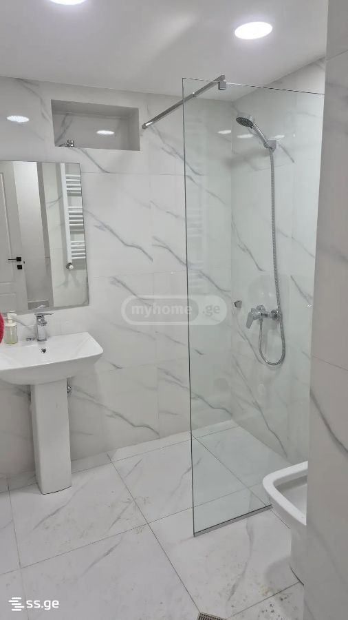 6 Room Summer Cottage For Rent. Mtskheta view 10