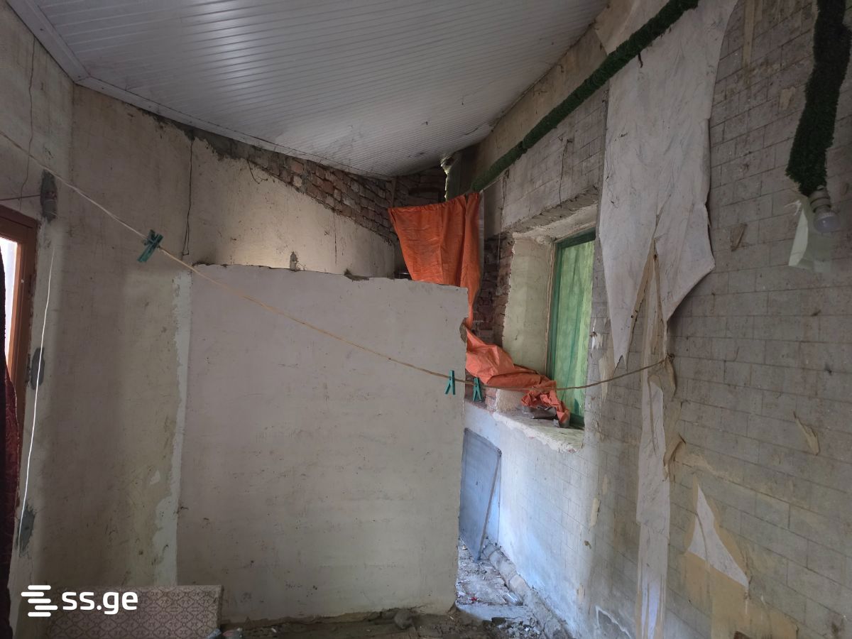3 Room Private House For Sale view 3