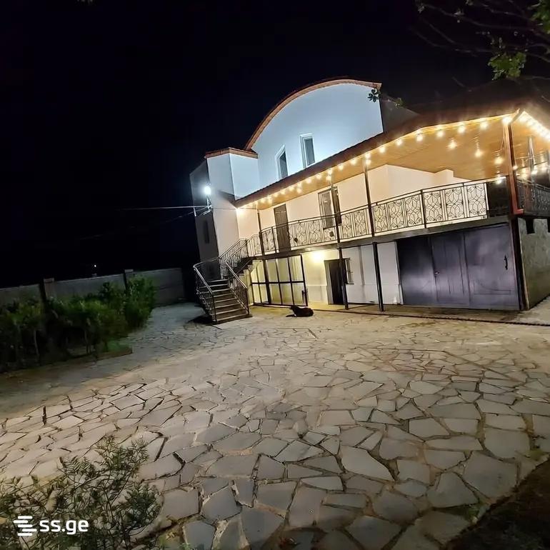 6 Room Private House Daily Rent. Mukhattskaro view 3
