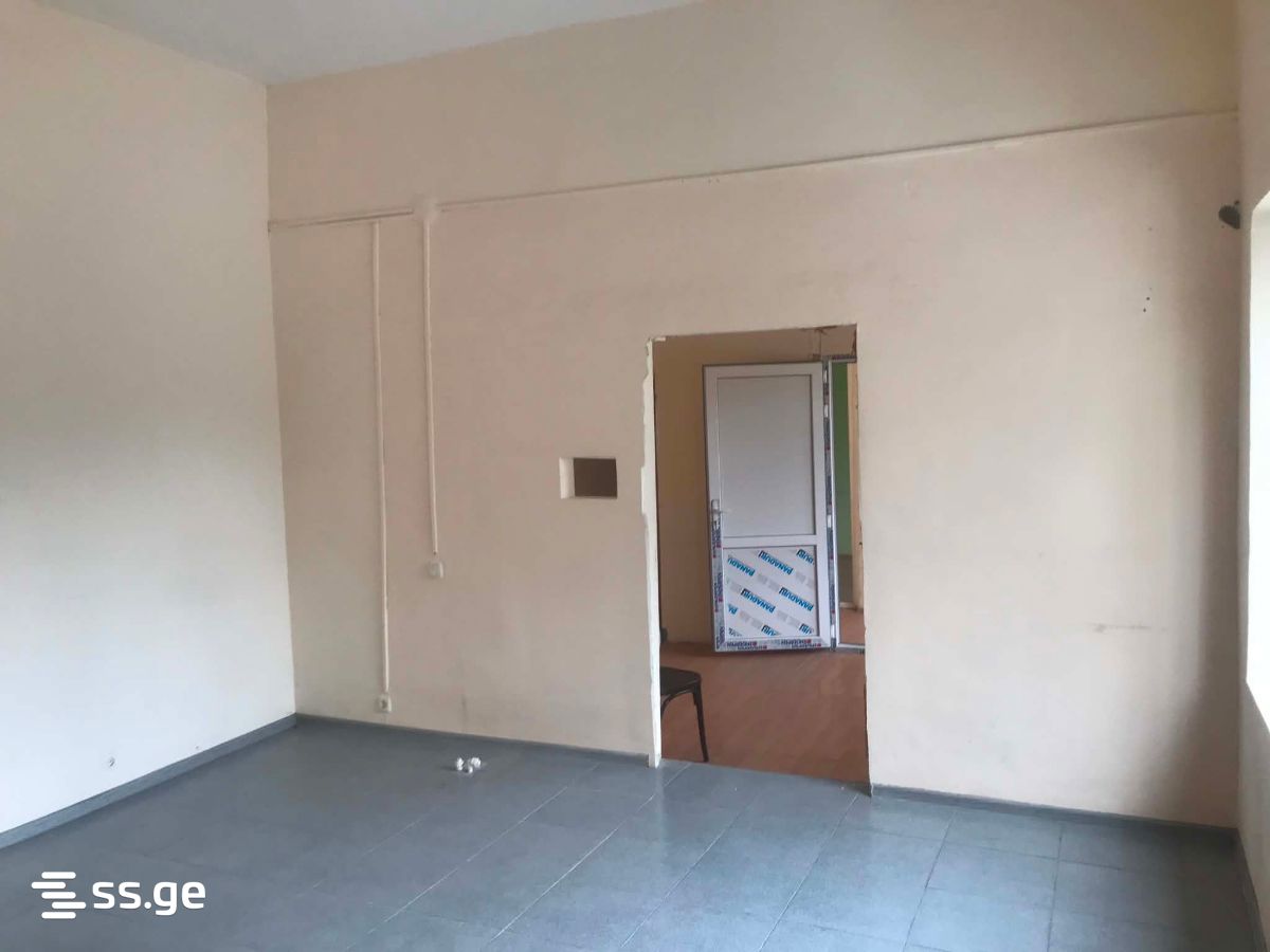 Commercial Space For Rent. Telavi, 4 of 4