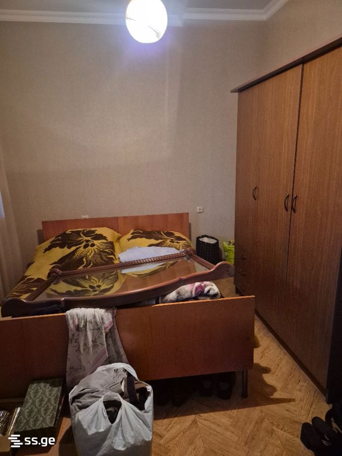 7 Room Private House For Sale view 5