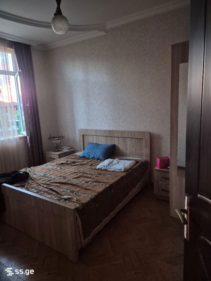 7 Room Private House For Sale view 12