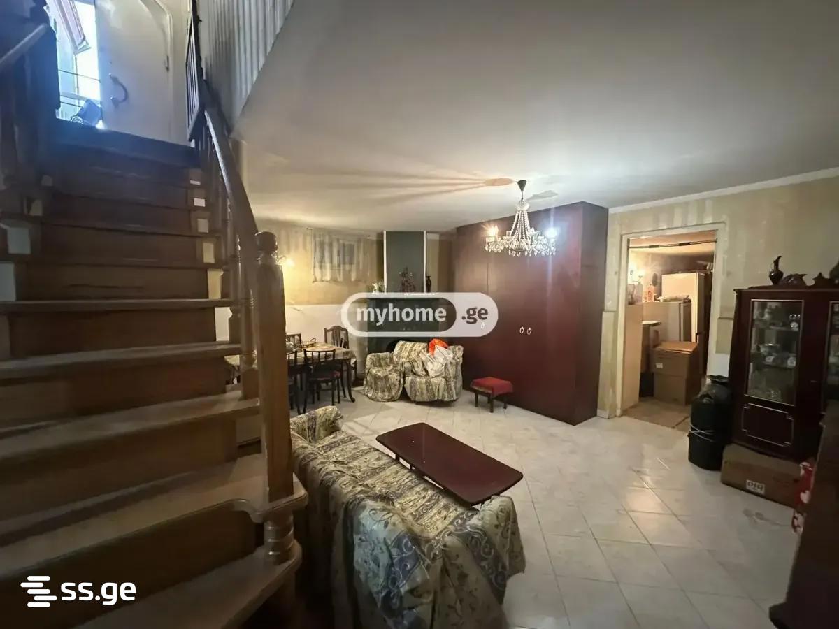 5 Room Private House For Rent. Didube view 38