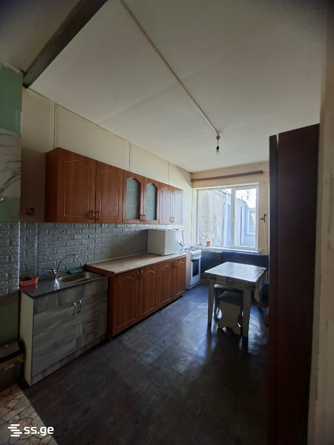 3 Room Flat For Sale view 2