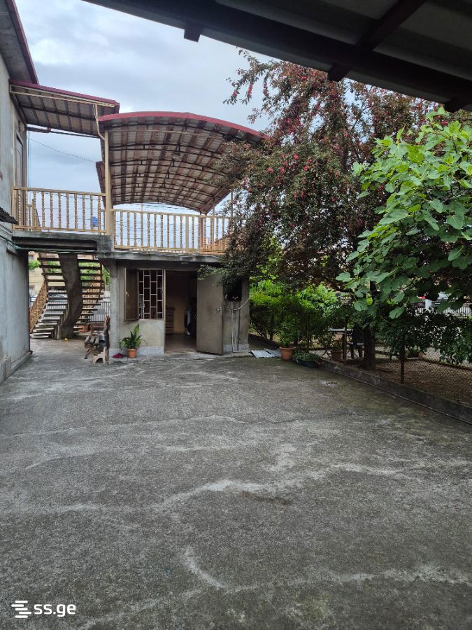 7 Room Private House For Sale view 14