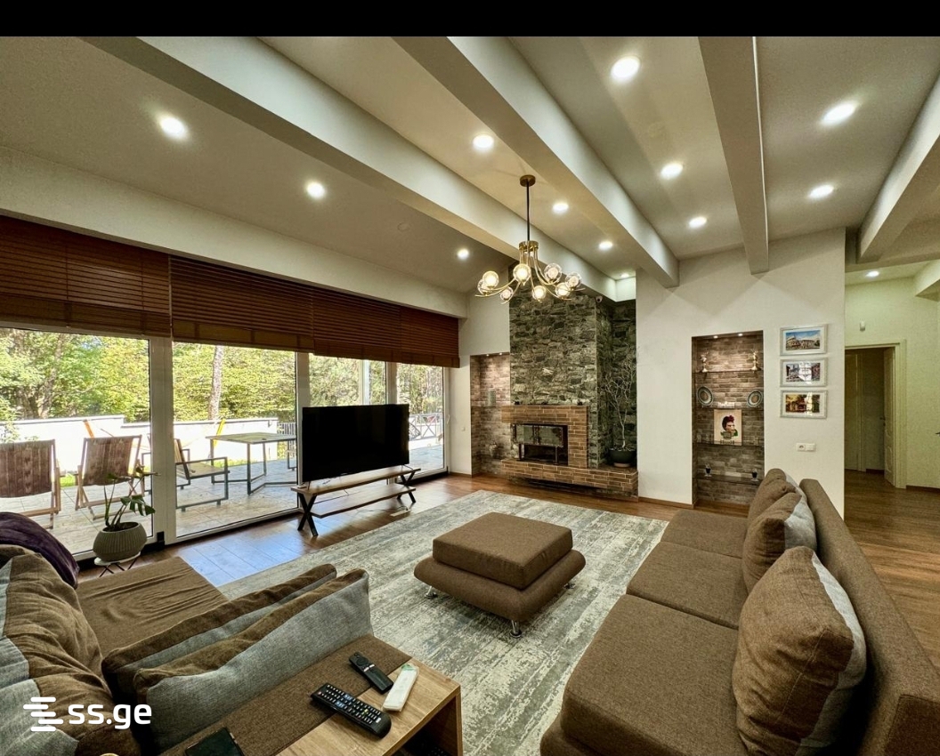 5 Room Private House For Sale view 3