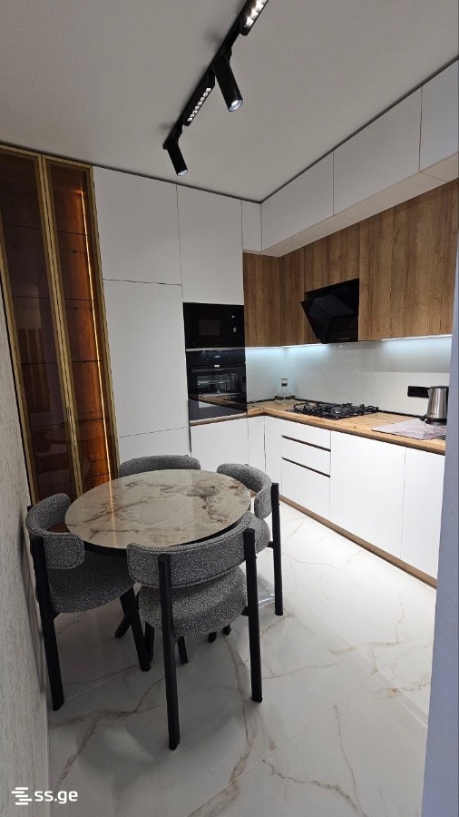 2 room Flat For Sale. Batumi - Vue 5