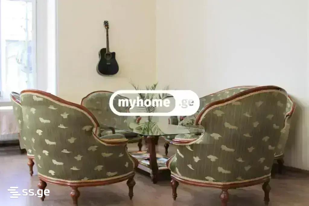 6 Room Hotel For Rent. Sololaki view 40