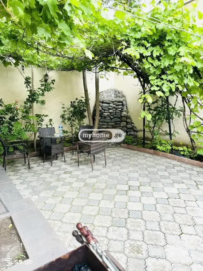 8 Room Hotel For Rent. Avlabari view 40