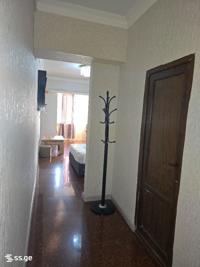 1 room Flat Daily rent. Batumi - Aanzicht 4