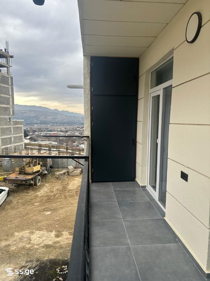 Продажа 4-комната Квартира view 12