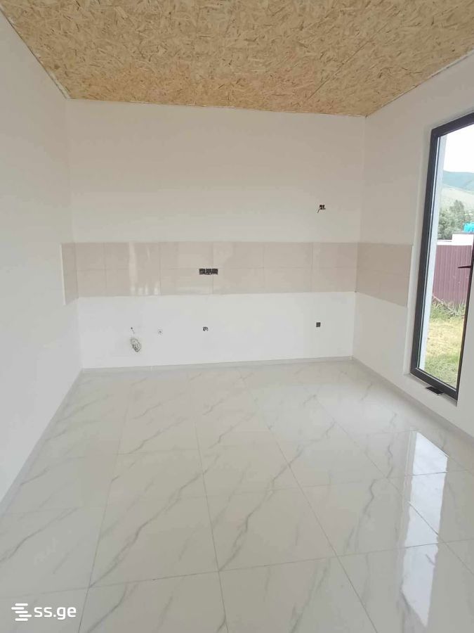 3 Room Private House For Sale view 6