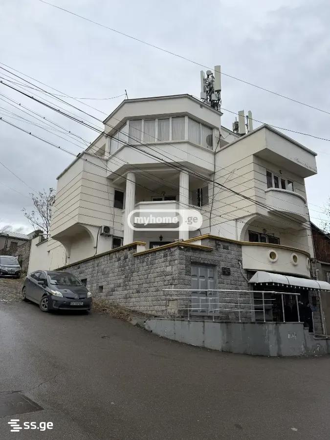 8 Room Hotel For Rent. Avlabari view 34