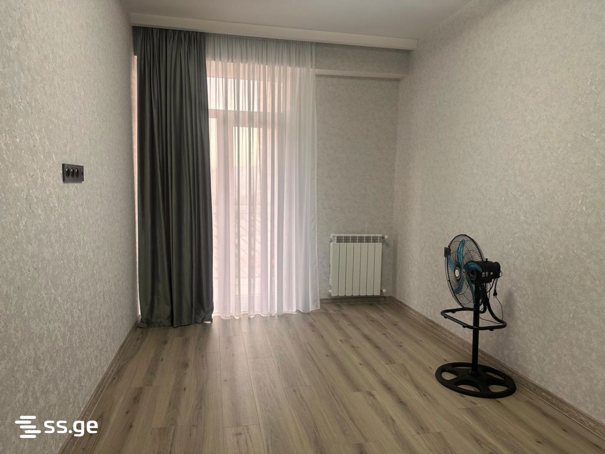 4 Room Flat For Sale, 3 of 4