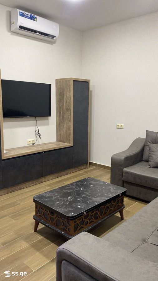 2 Room Flat For Rent. Makhindjauri view 4