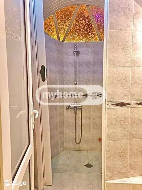 6 Room Hotel For Rent. Mtatsminda view 47