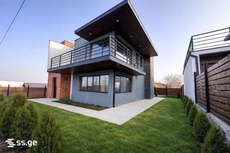 6 Room Summer Cottage For Sale view 1