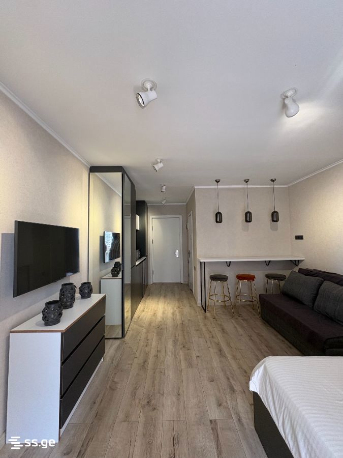 1 room Flat Daily rent. Batumi - Aanzicht 3