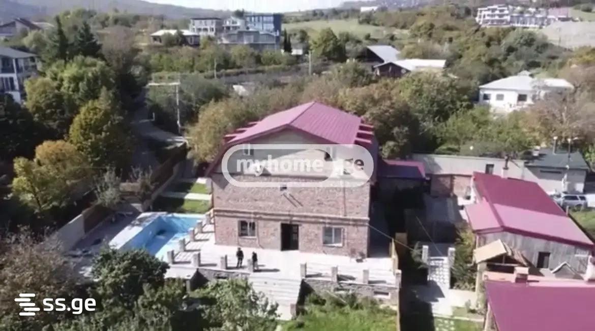 10 Room Hotel For Rent. Tabakhmela view 5
