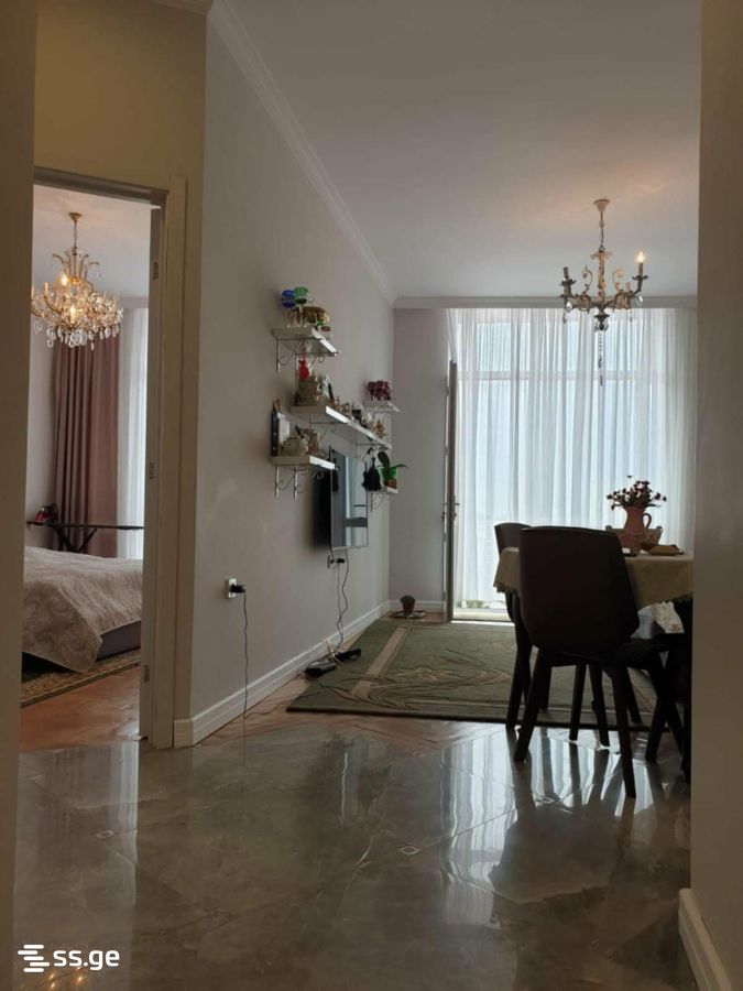 2 Room Flat Daily Rent. Qala view 4