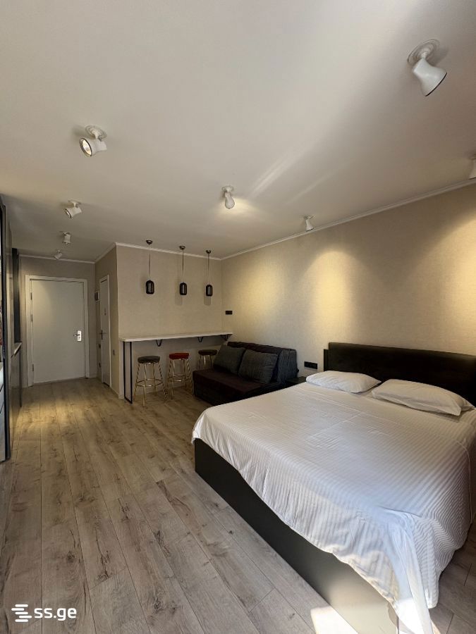 1 room Flat Daily rent. Batumi - Aanzicht 6
