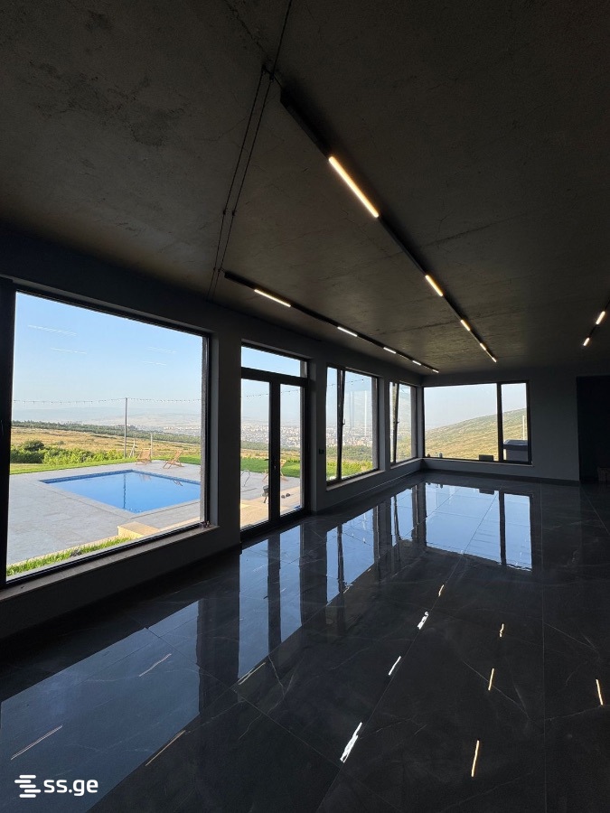5 Room Private House Daily Rent. Shindisi view 3