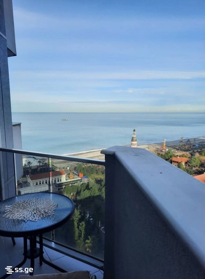 1 room Flat For Sale. Batumi - Meer