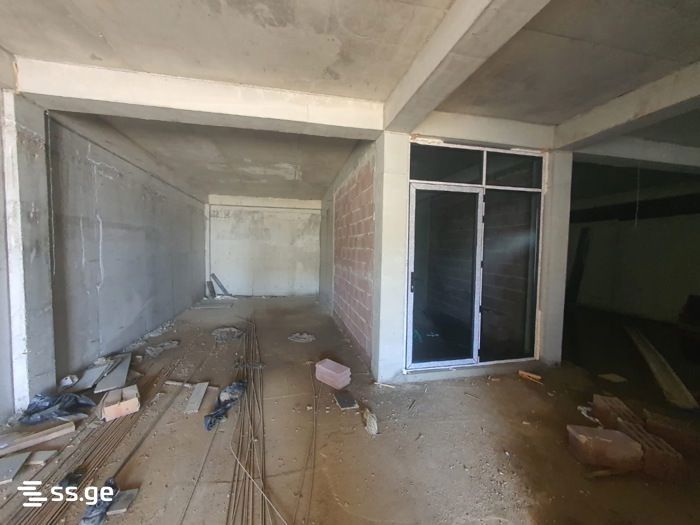 7 Room Private House For Sale view 40