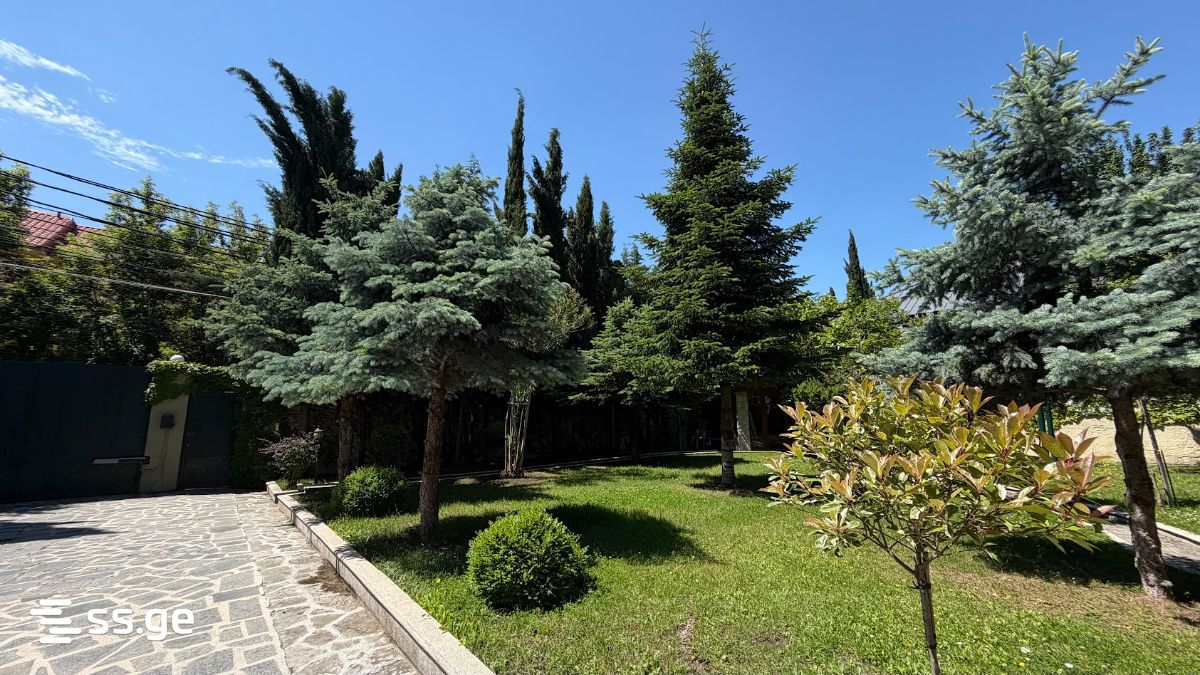7 Room Private House For Sale view 5