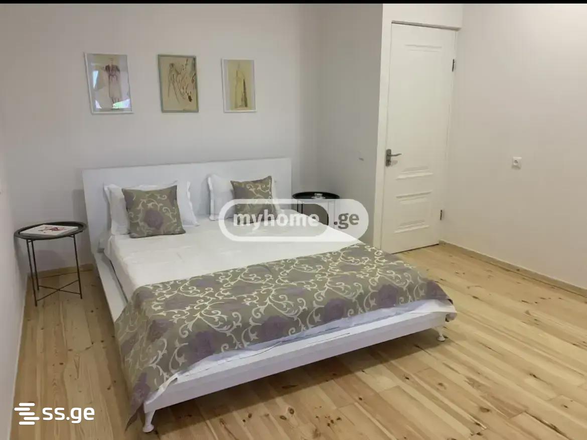 10 Room Hotel For Rent. Tabakhmela view 3