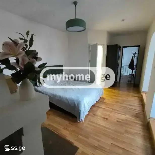 8 Room Hotel For Rent. Vera view 13