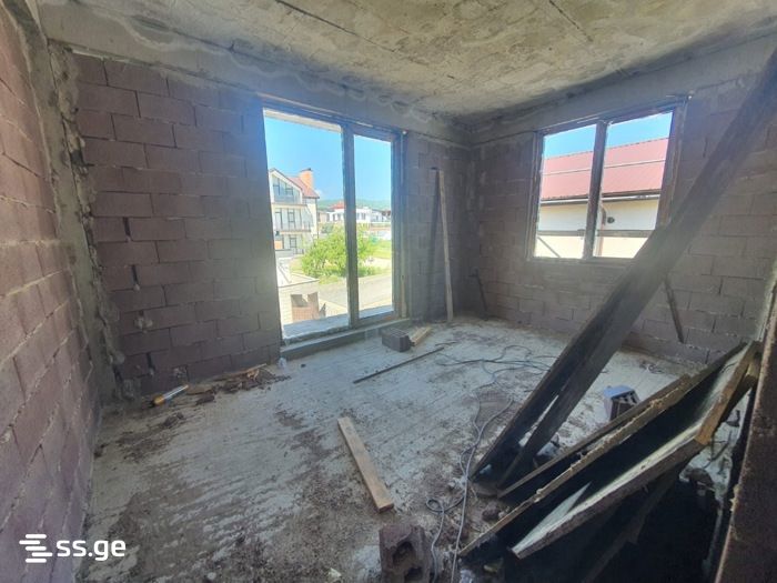 7 Room Private House For Sale view 34