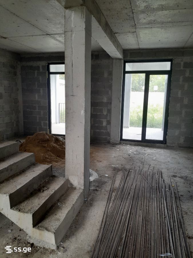 6 Room Private House For Sale view 8