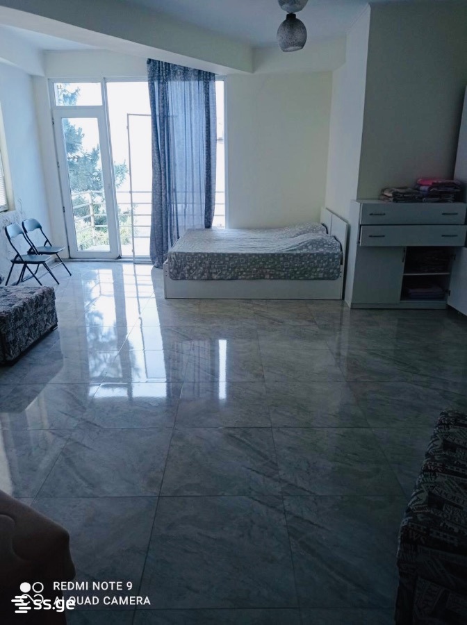 2 Room Flat Daily Rent. Ureki view 3