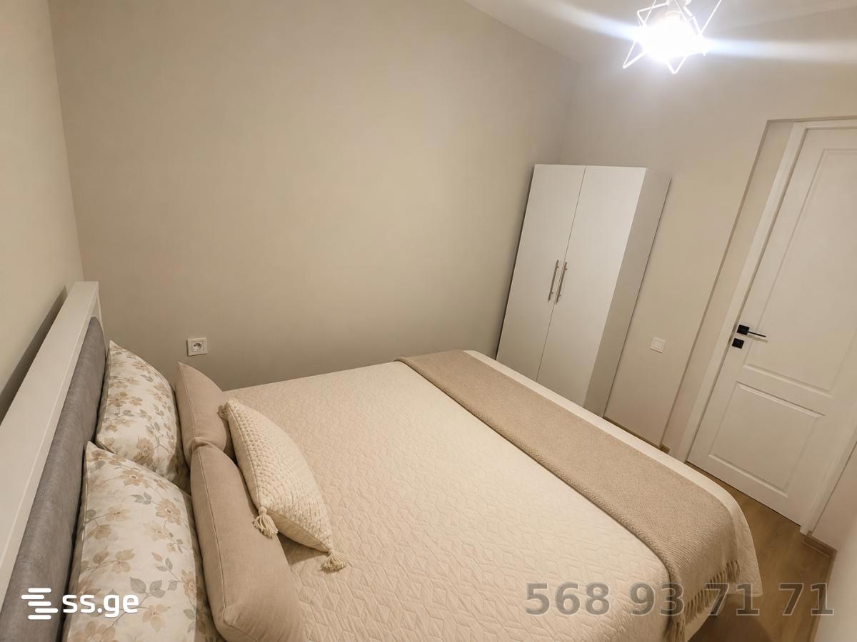 3 Room Flat Daily Rent. Vake view 2
