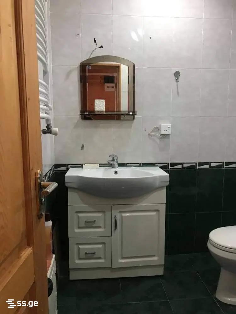 4 Room Summer Cottage For Rent. Mtatsminda view 8